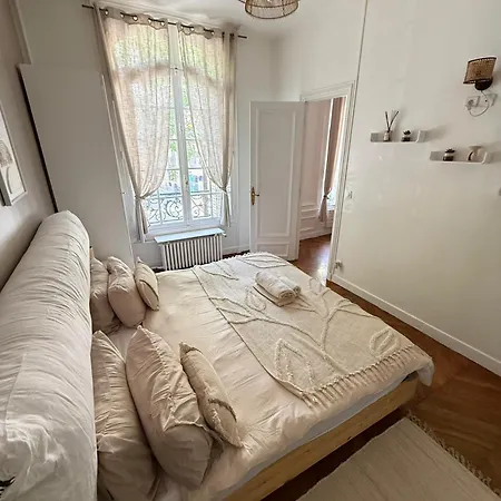 Appartement Standing Victor Hugo Champs Elysee Trocadero Paris
